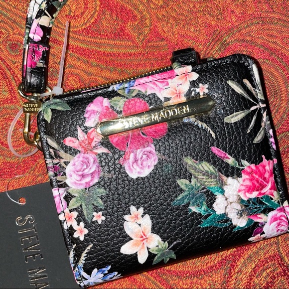 STEVE MADDEN WALLET - Picture 2 of 5